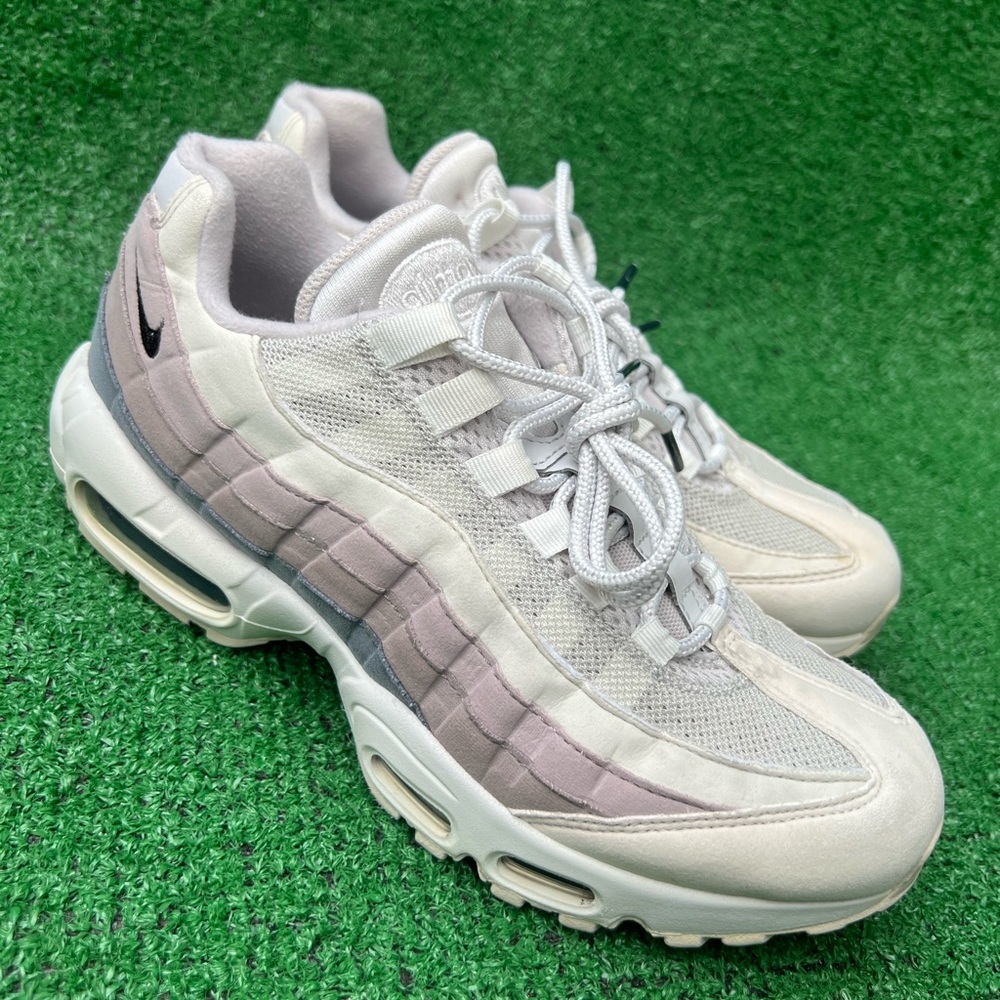 Nike Air Max 95 Shoes Vast Grey 307960-022 Shoes Women’s Size 9 pre- owned